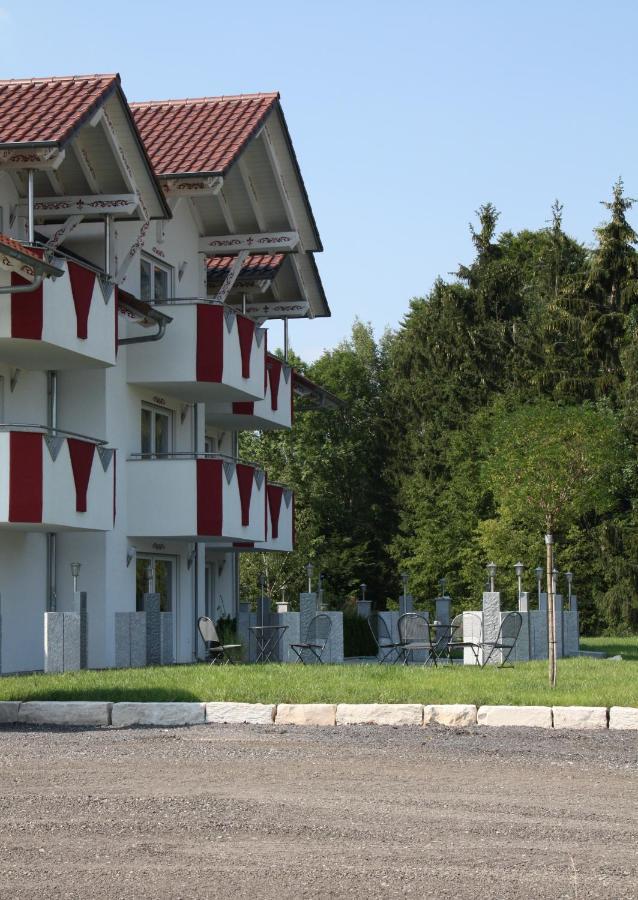 Zum Kreuzritter Aparthotel Wuestenrot Exterior photo